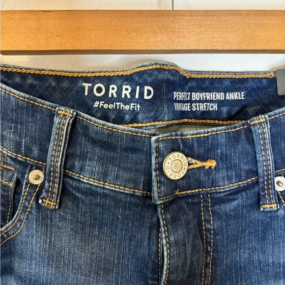 NWT Torrid Boyfriend Perfect Ankle Vintage Stretch Jeans - Picture 3 of 6